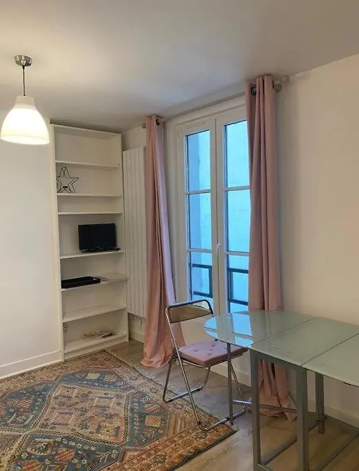 Newly Renovated Studio Near The Eiffel Tower Apartment Paris